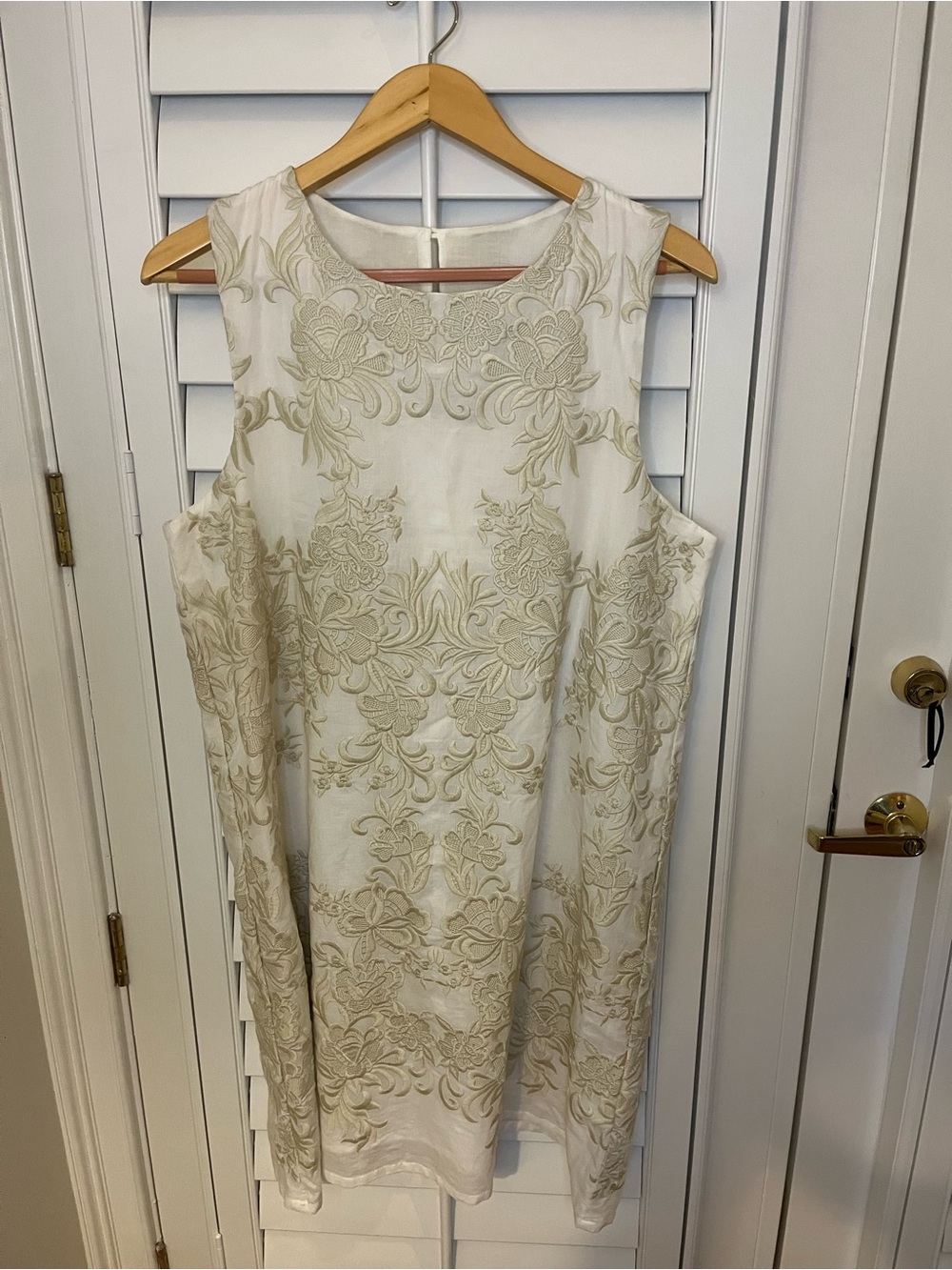 Karen Kane Ivory Dress with Gold Floral Embroidery XL